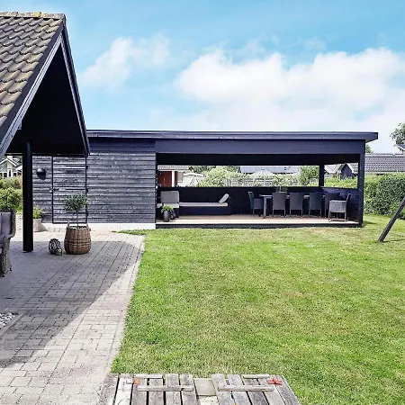 Xvii Vakantiehuis Sjolund
